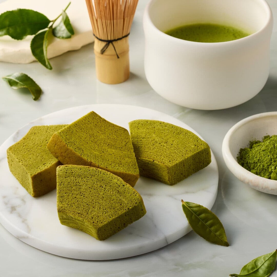 【季節限定】“チーズ×抹茶”のふくよかな味わいを重ねた季節限定チーズバウム『抹茶チーズバウム（カット）』『チーズバウムアソート（プレーン＆抹茶）』発売決定！