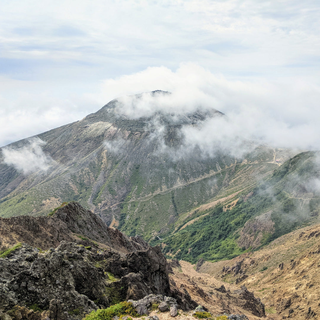 デスクワーク中心の40歳がはじめての登山で『朝日岳』に挑む